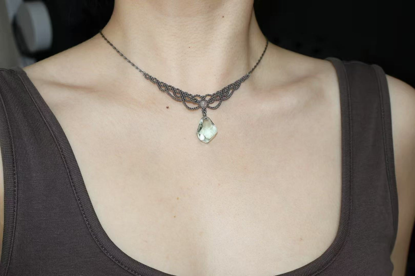 Handmade Raw Quartz Macrame Necklace – Minimalist Crystal Jewelry